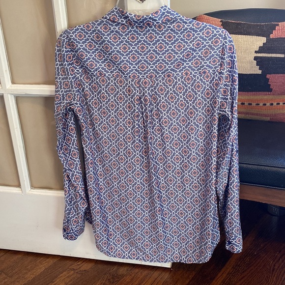 Express button up - Picture 2 of 3
